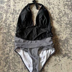 NWT Jess Lea “Make a Splash” halter swimsuit—2xl
